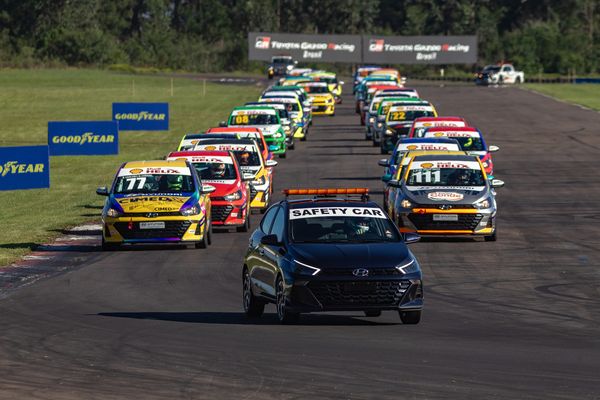 A categoria monomarca chega a ter 40 carros no grid