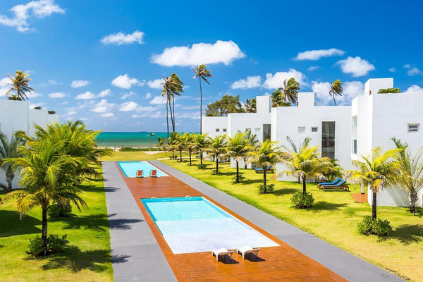 B Blue Beachouses Hotel 