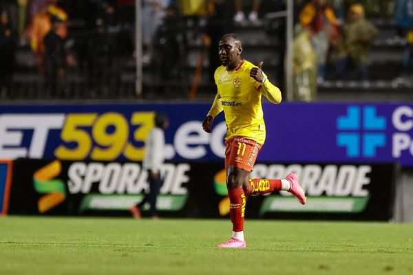 Novo reforço do Vitória, Erick Castillo vestiu a camisa do Aucas, do Equador, em 2023