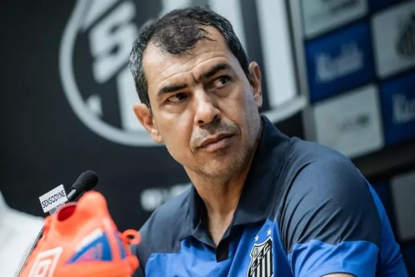 Fábio Carille falou sobre passado, presente e futuro no clube da Vila Belmiro