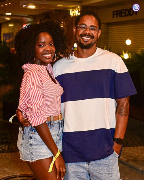 Clara Moneke e o namorado, Tacio Fidelis