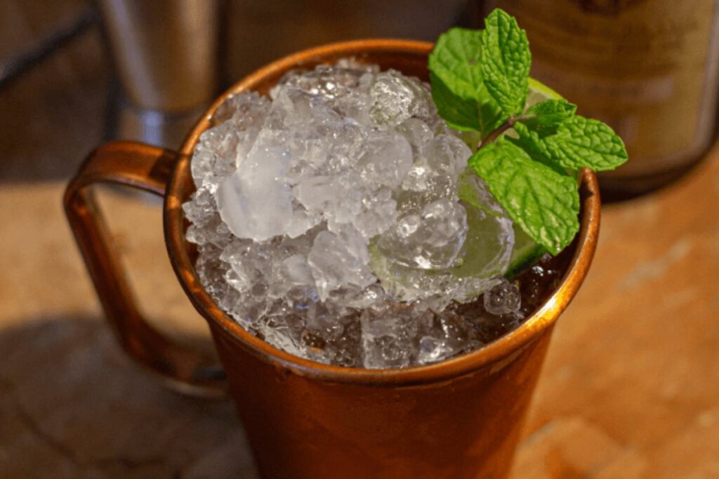 [Edicase]Cachaça Julep (Imagem: Divulgação | Leonardo Calixto) por  