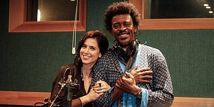 Podcast gratuito com Seu Jorge e Mel Lisboa tem suspense e viagem no tempo por (Divulgação)