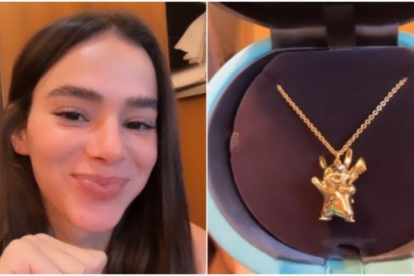 Bruna Marquezine ganhou joia