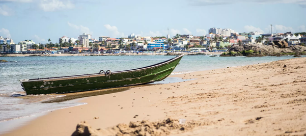 Praia de Itapuã por Amanda Oliveira