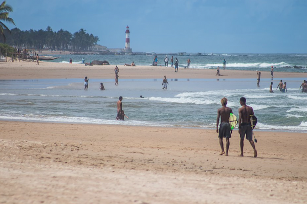 Verão nas praias de Salvador