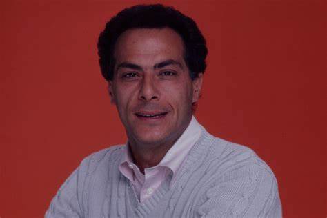 Ator Richard Romanus morre aos 80 anos