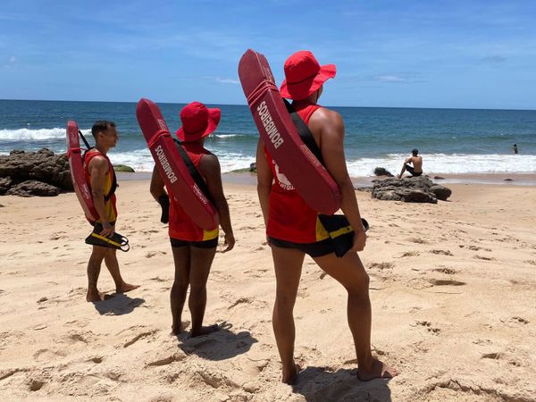 Bombeiros alertam para os cuidados nas praias durante verão