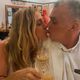 Imagem - Amora Mautner e Walcyr Carrasco dão selinho em festa de réveillon