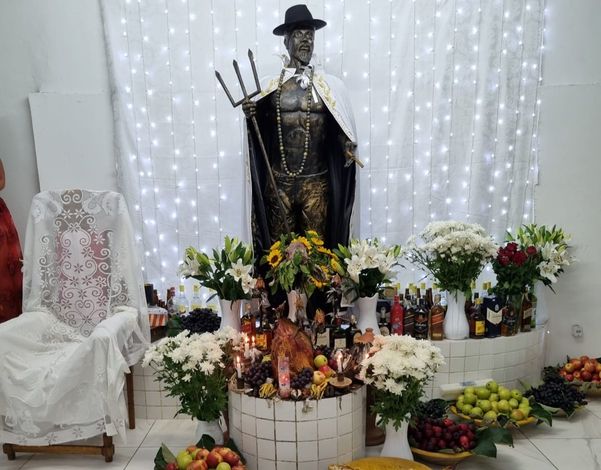 Presentes para Exu no Terreiro Casa da Vitória