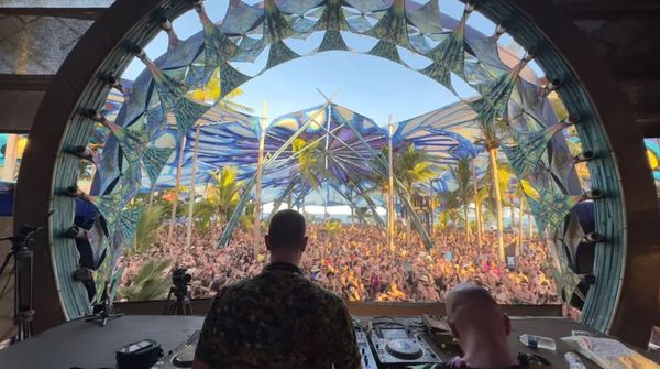 Edição baiana do Universo Paralello homenageia vítimas de ataque terrorista e tem participação de sobrevivente