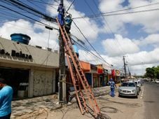 Imagem - Coelba vai notificar operadoras de telefonia após incêndio em Pau da Lima