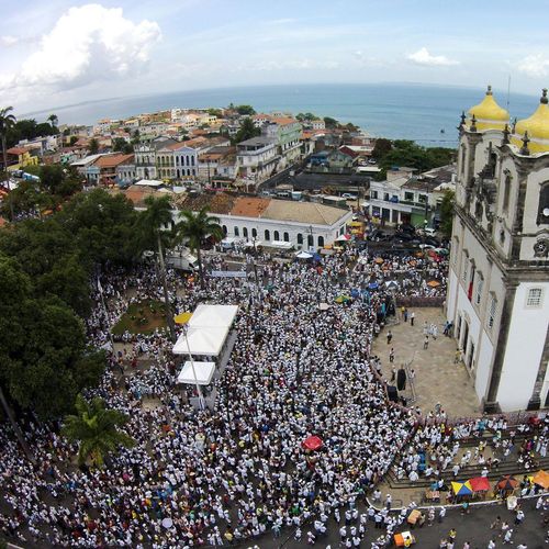 Falta um mês para o Carnaval de Salvador! Confira datas e novidades da  folia baiana em 2024