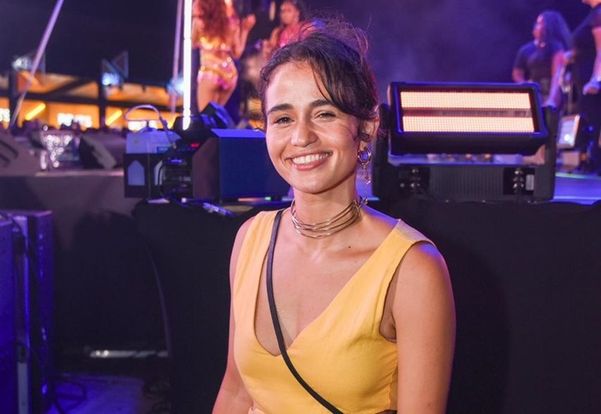 Nanda Costa declara amor pela Bahia 