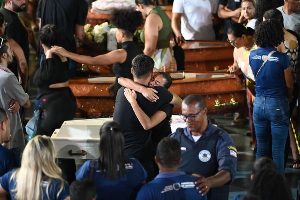 Mais de dez vítimas foram veladas n