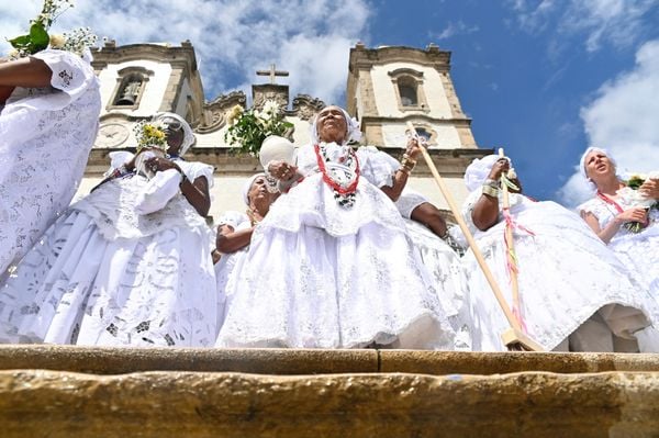 Baianas lavaram adro e escadarias