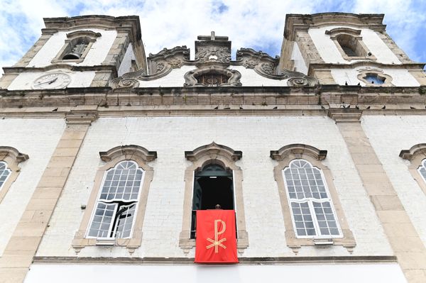 'Independente da religião de cada um, é necessário praticar o mandamento do amor', afirma padre Edson Menezes