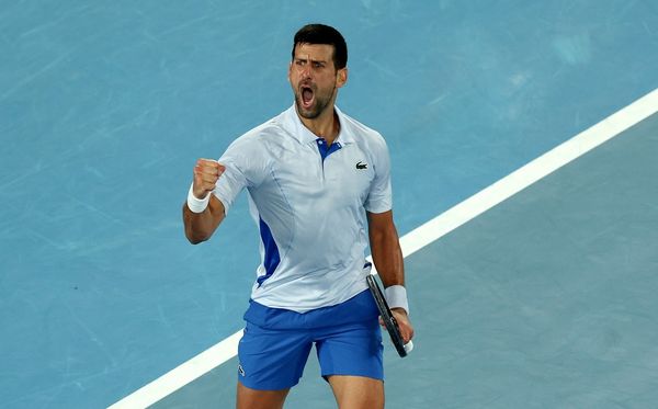 Djokovic derrotou Prizmic na estreia do Australian Open