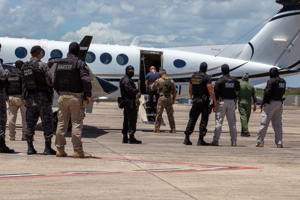 PF transfere presos da Operação El Patrón para presídio federal por Divulgação/PF