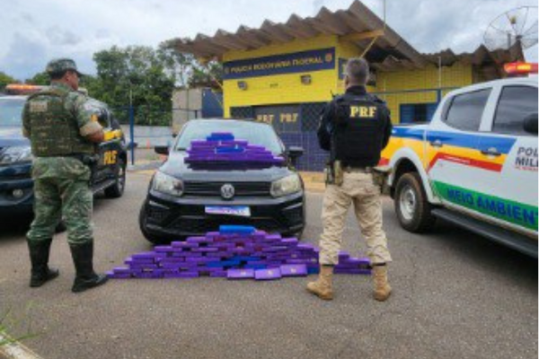 Um homem de 37 anos foi preso com 45 kg de maconha dentro de um carro com destino à Bahia
