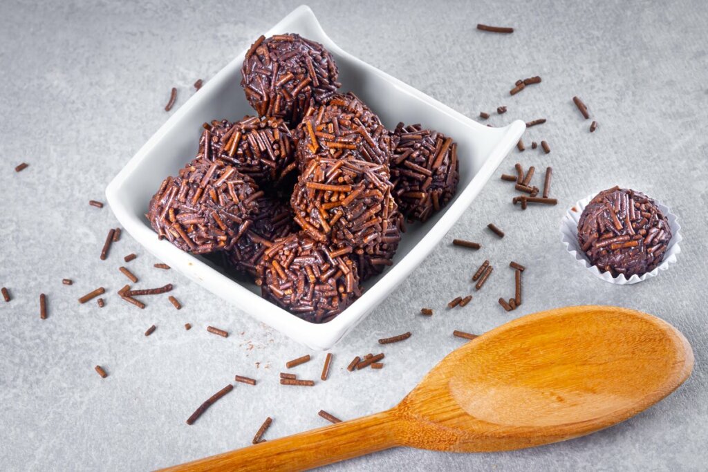 [Edicase]Brigadeiro de batata-doce (Imagem: Romulo Gomes Queiroz | Shutterstock) por  