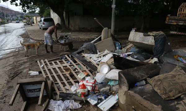 Estragos e prejuízos aos moradores causados pelas chuvas em Belford Roxo