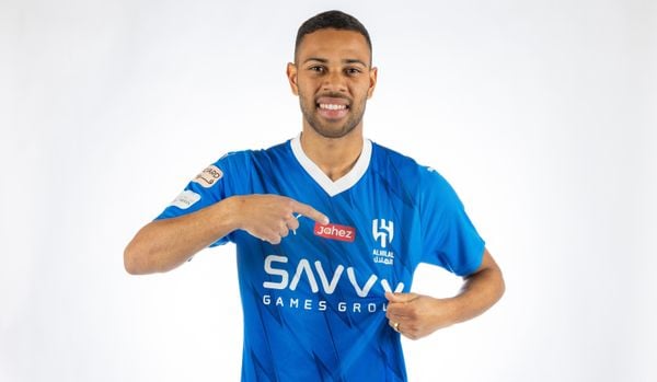 Renan Lodi  por Divulgação/Al-hilal