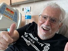 Imagem - Carlos Alberto de Nóbrega é internado e tem comemoração de aniversário cancelada