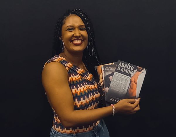 Soteropolitana de Tancredo Neves escreve literatura quente - e sem preconceitos - para mulheres negras