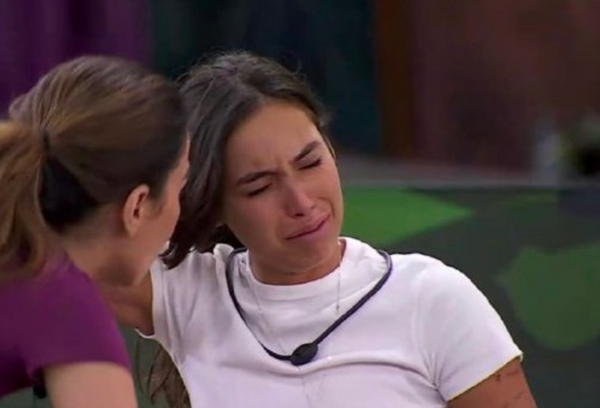 Vanessa Lopes conversa com Wanessa Camargo