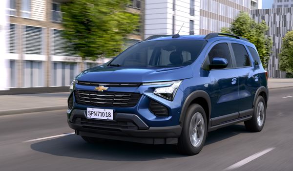 Renovado, o Chevrolet Spin chegará às concessionárias em março