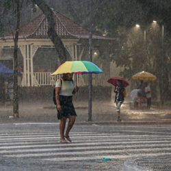 Imagem - Novo alerta de chuvas intensas é emitido para parte do litoral e Oeste baiano