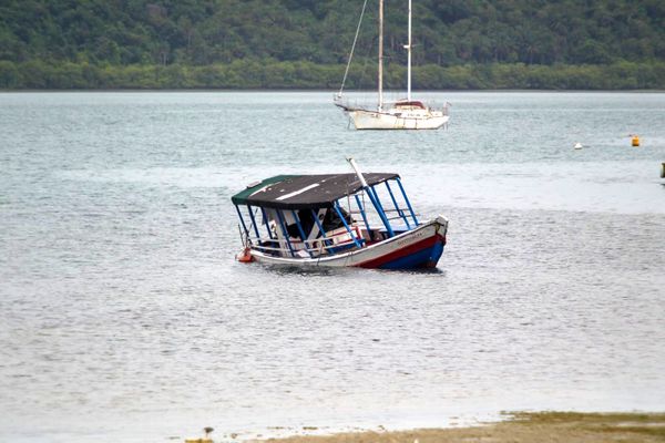 Barco virou a caminho de Madre de Deus