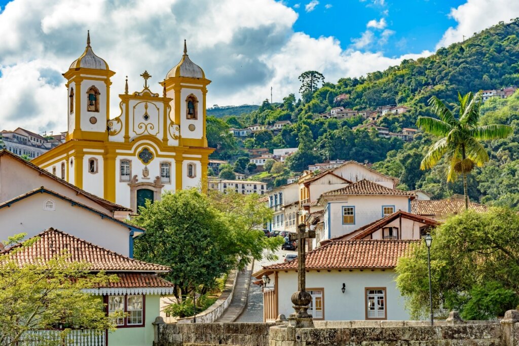 Ouro preto é a primeira cidade brasileira tombada como Patrimônio Cultural da Humanidade (Imagem: Fred S. Pinheiro | Shutterstock) por  