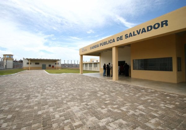 Cadeia Pública de Salvador por Divulgação