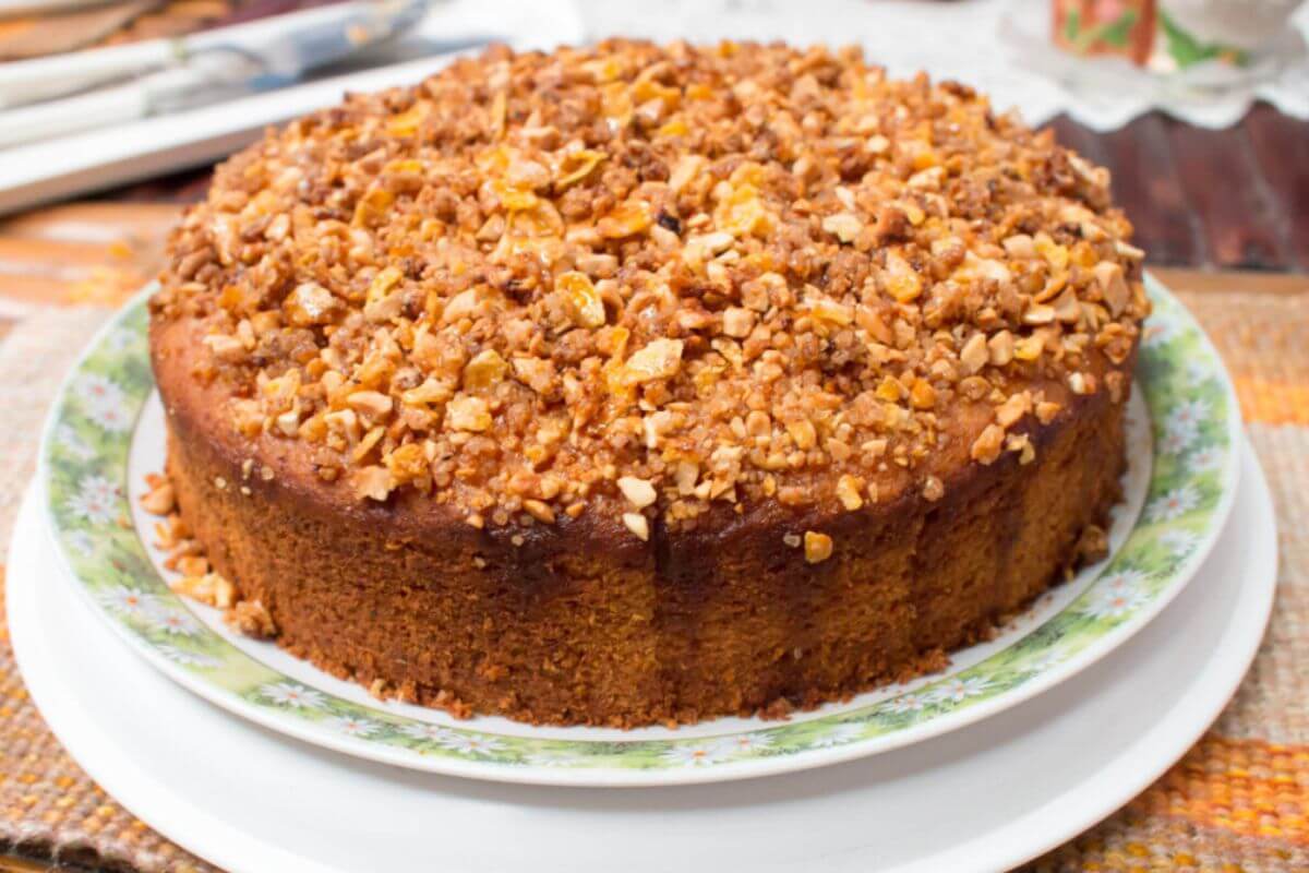 [Edicase]Bolo de amendoim (Imagem: Sureewan | Shutterstock) por  