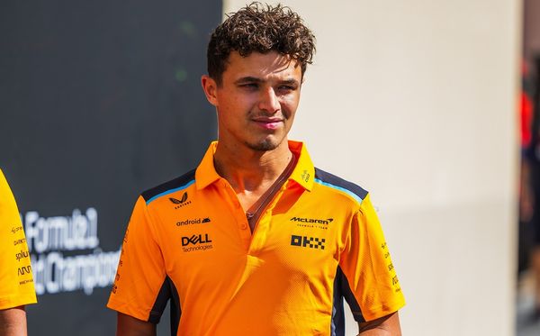 Lando Norris renovou com a McLaren