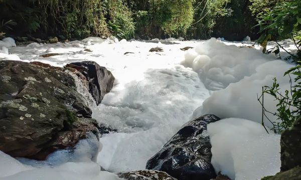 Derramamento de ácido sulfônico na estrada SC-301 em Joinville