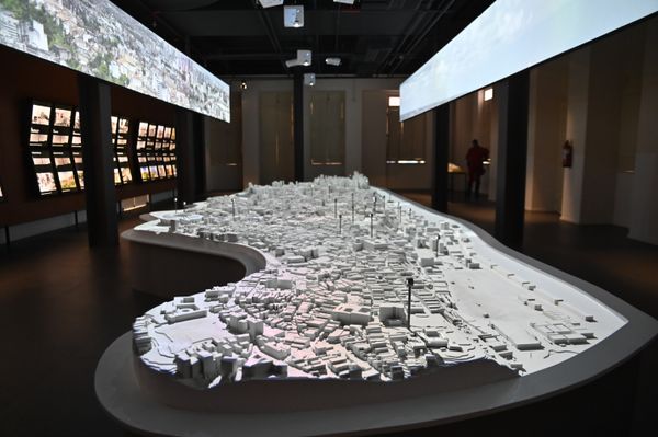 Imponente, maquete de Salvador se destaca no segundo andar