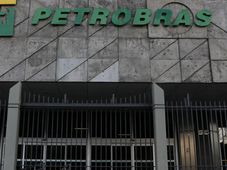 Imagem - Petroleiros param por 24 horas contra mudanças no teletrabalho e por participação nos lucros