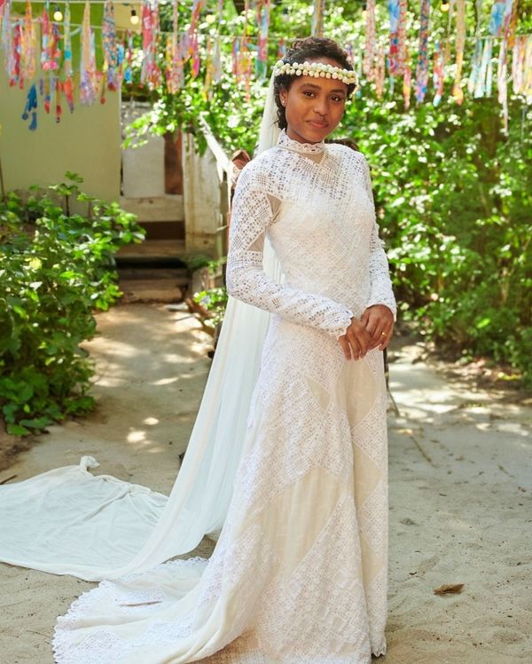 Vestido de noiva de Renascer foi produzido por artes s de Saubara