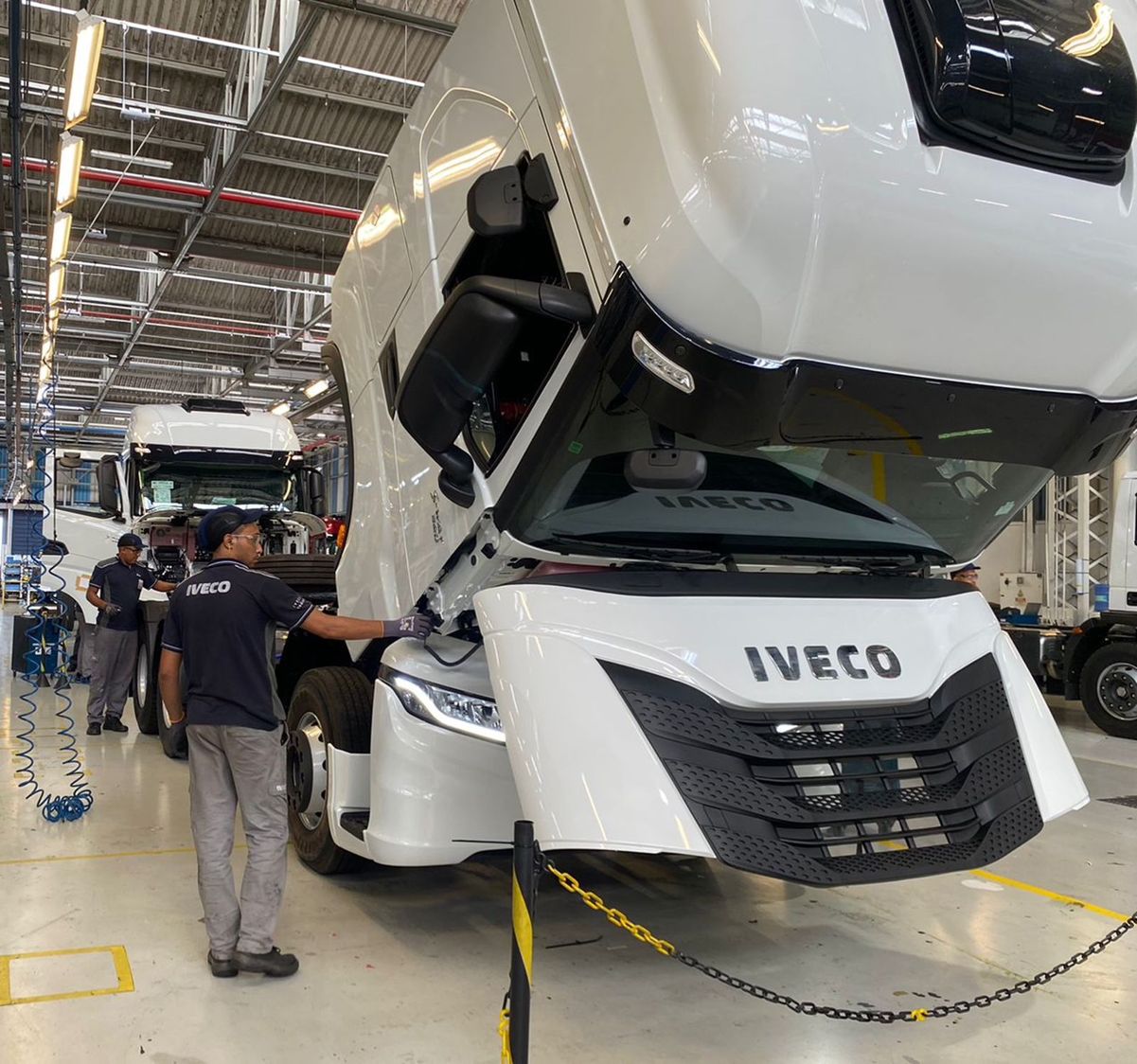 A fábrica da Iveco começou a operar em dois turnos para atender a demanda