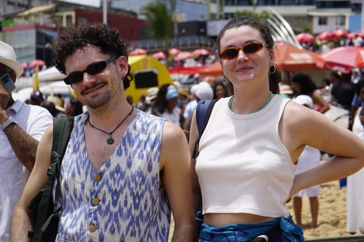 O italiano Fábio Ghidoni está com amigos em Salvador