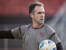 Imagem - Ídolo e campeão pelo Vitória fecha com rival do Leão na Série A