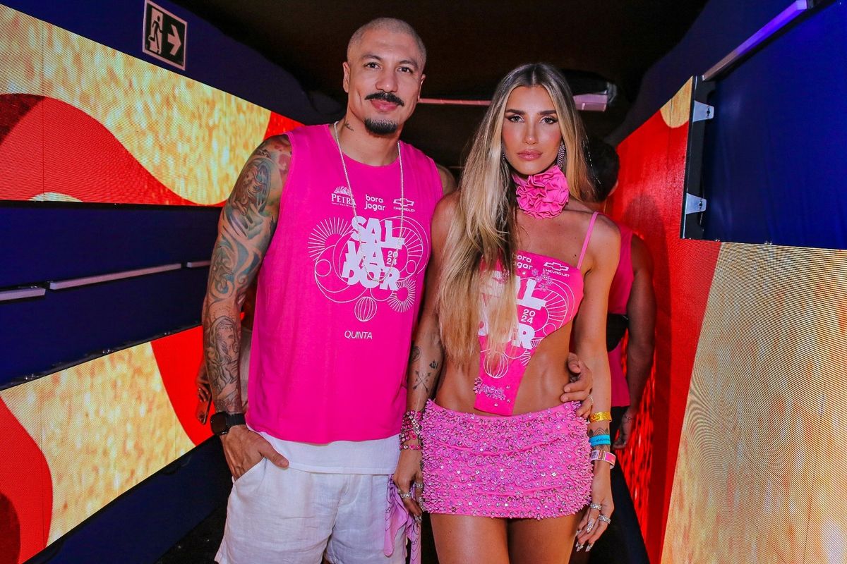 Aline Gotschalg e Fernando Medeiros por Caio e Thiago Duran / Camarote Salvador