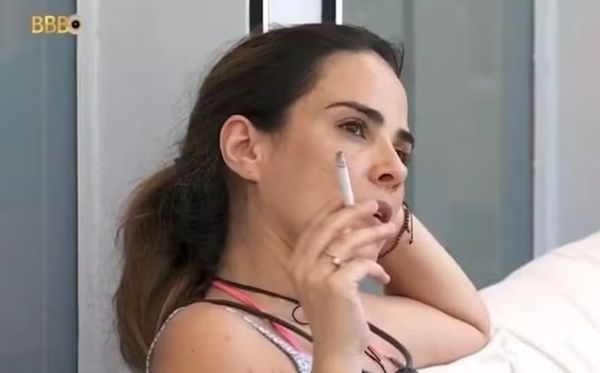 Wanessa Camargo fumando durante o confinamento do BBB 24