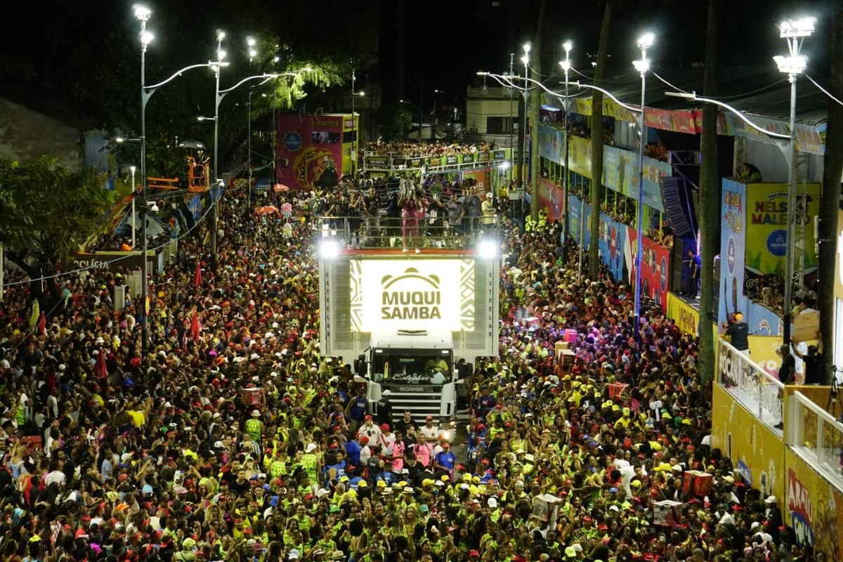 Multidão no Carnaval de Salvador 