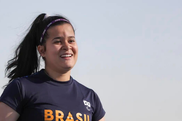 A brasileira Verônica Hipólito conquistou uma medalha de bronze