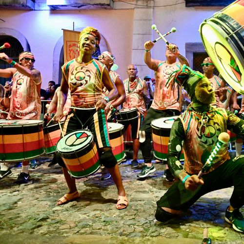Imagem - Apresentação gratuita do Olodum estende o Carnaval para os turistas no Pelourinho