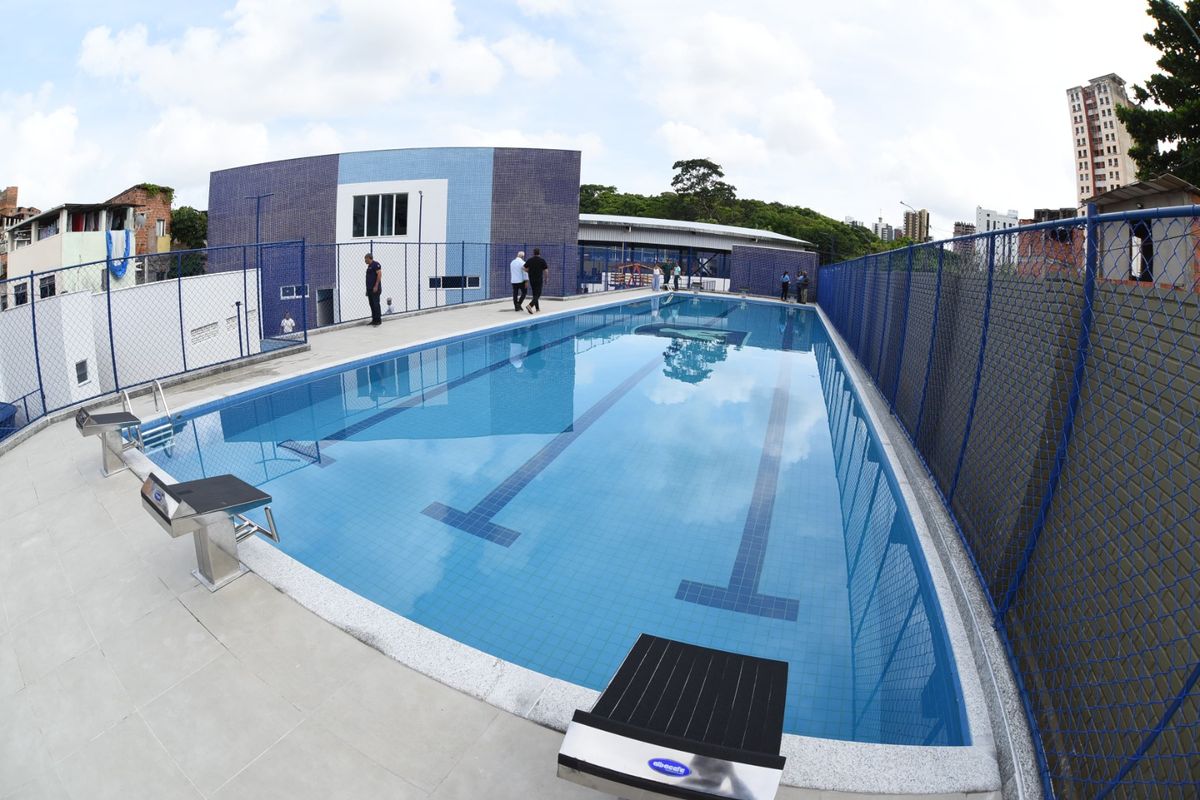 Piscina entregue no Nordeste de Amaralina